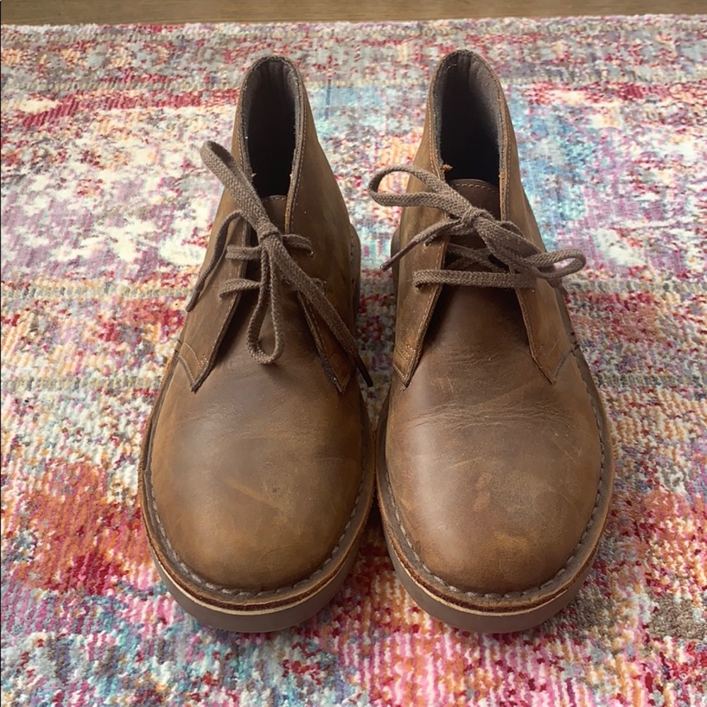 Clark’s NWOT brown leather desert boots.